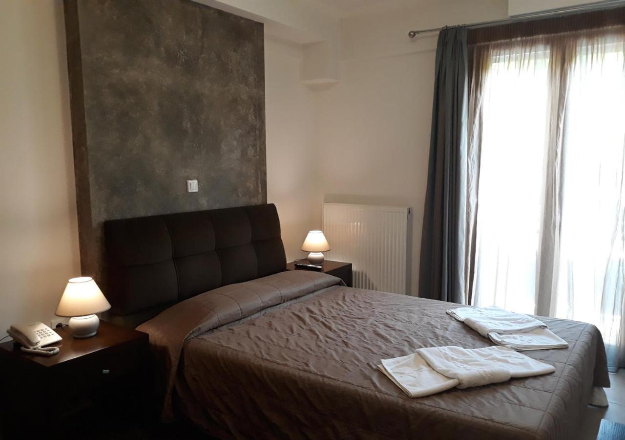 Ahilion Hotel Kalávryta Eksteriør bilde