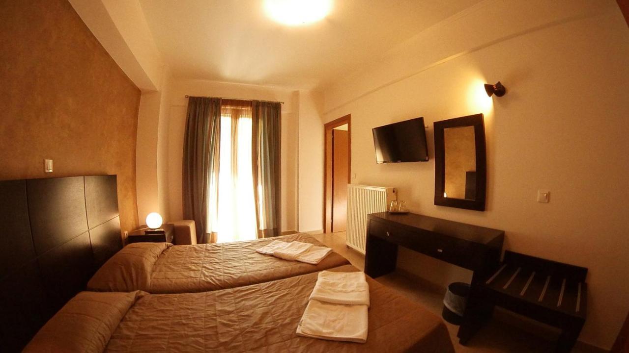 Ahilion Hotel Kalávryta Eksteriør bilde