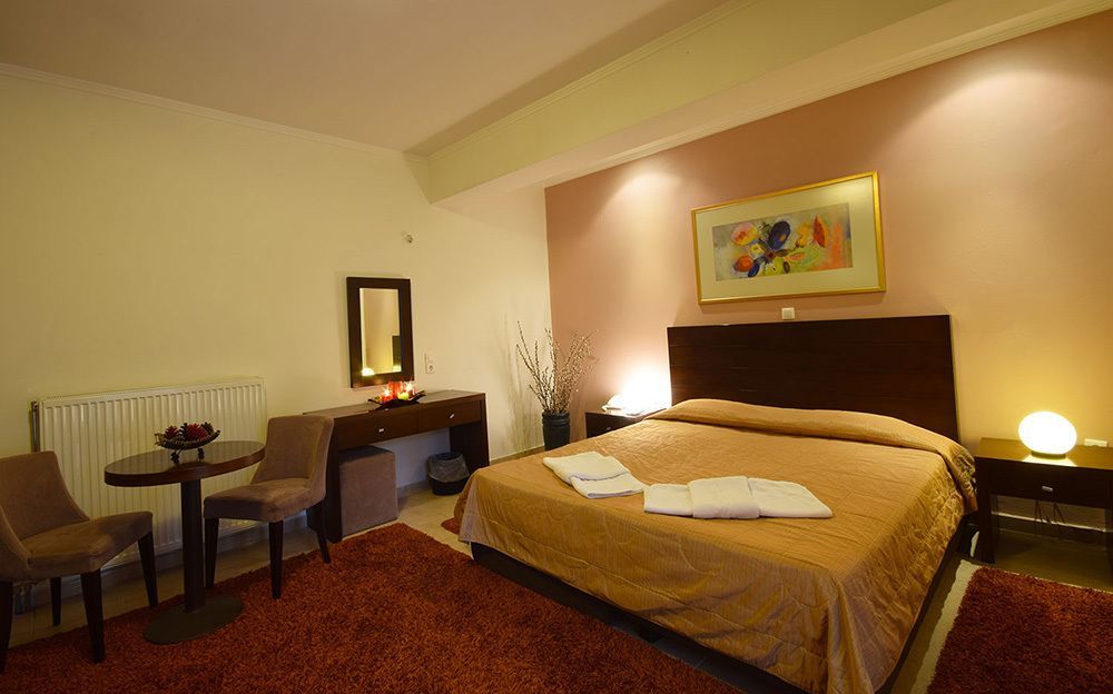 Ahilion Hotel Kalávryta Eksteriør bilde